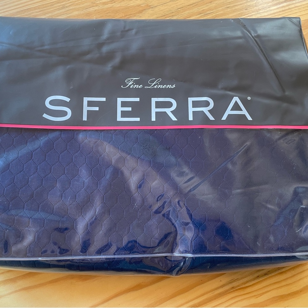 SFERRA Favo 4250-Full/Queen Blanket/Coverlet in Deep Blue 96x100-BRAND NEW
